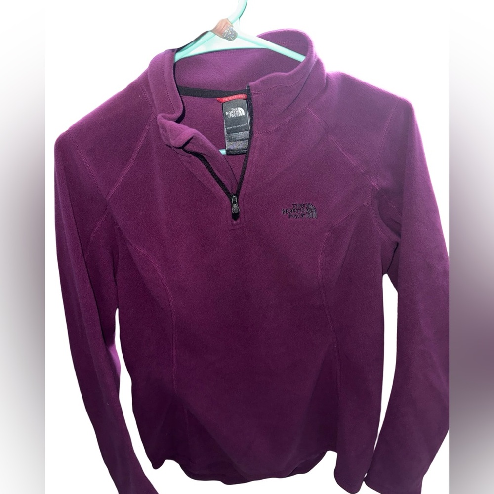 The North Face Quarter Zip Fleece - Size Small